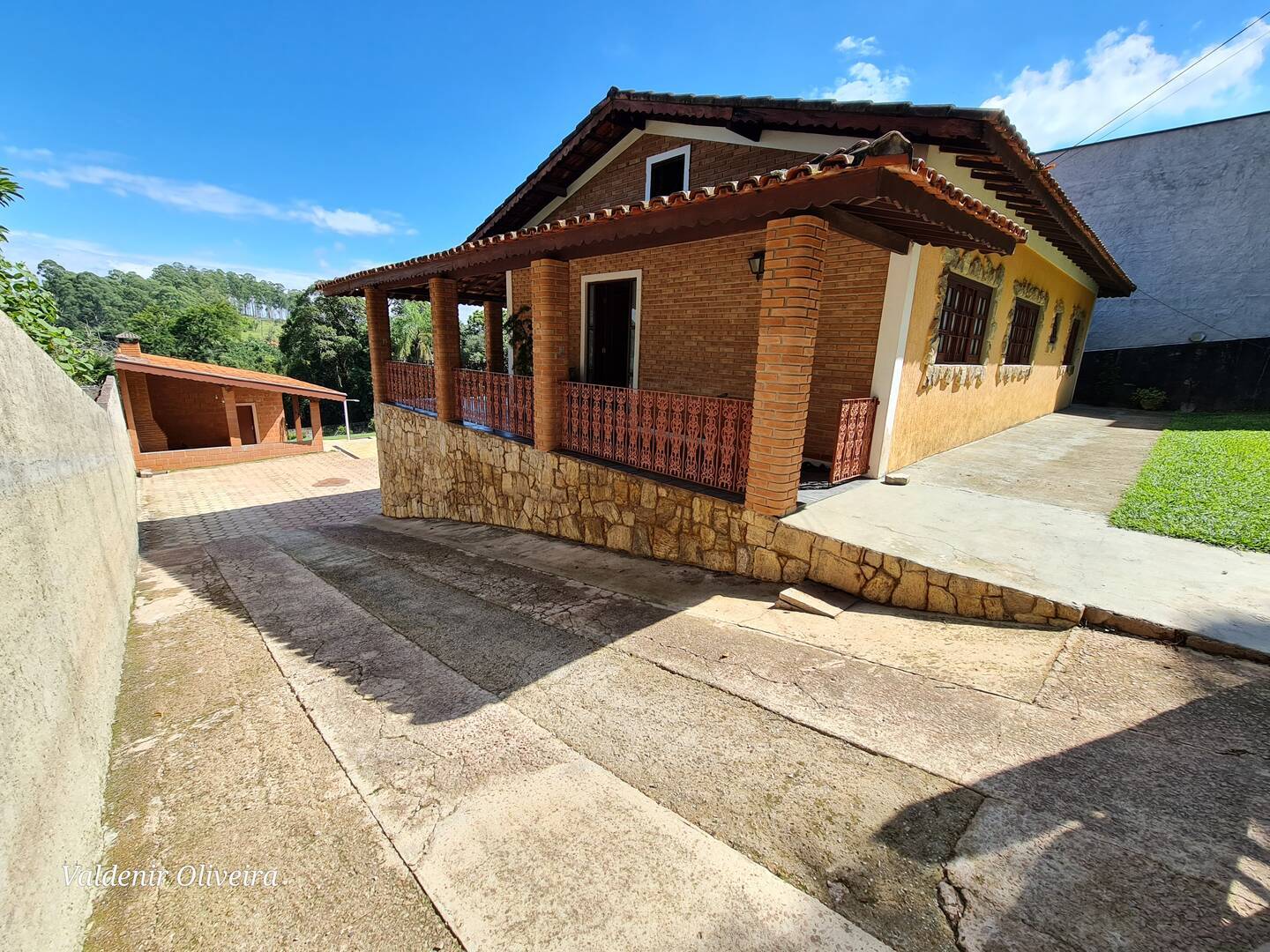 Chácara à venda com 3 quartos, 234m² - Foto 4
