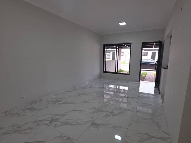 #240 - Casa para Locação em Louveira - SP