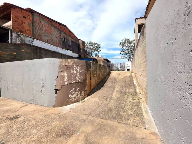 #248 - Casa para Venda em Vinhedo - SP