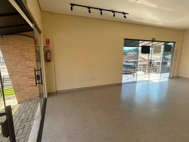 Sala para Locação em Louveira - 2