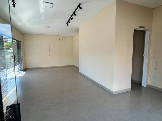 Sala para Locação em Louveira - 3