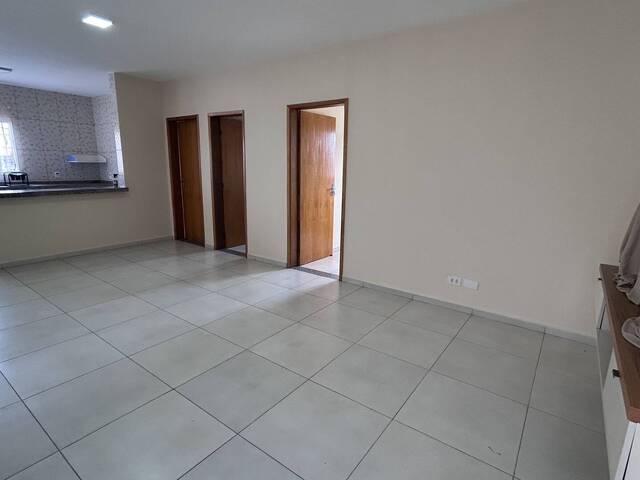#281 - Apartamento para Locação em Louveira - SP